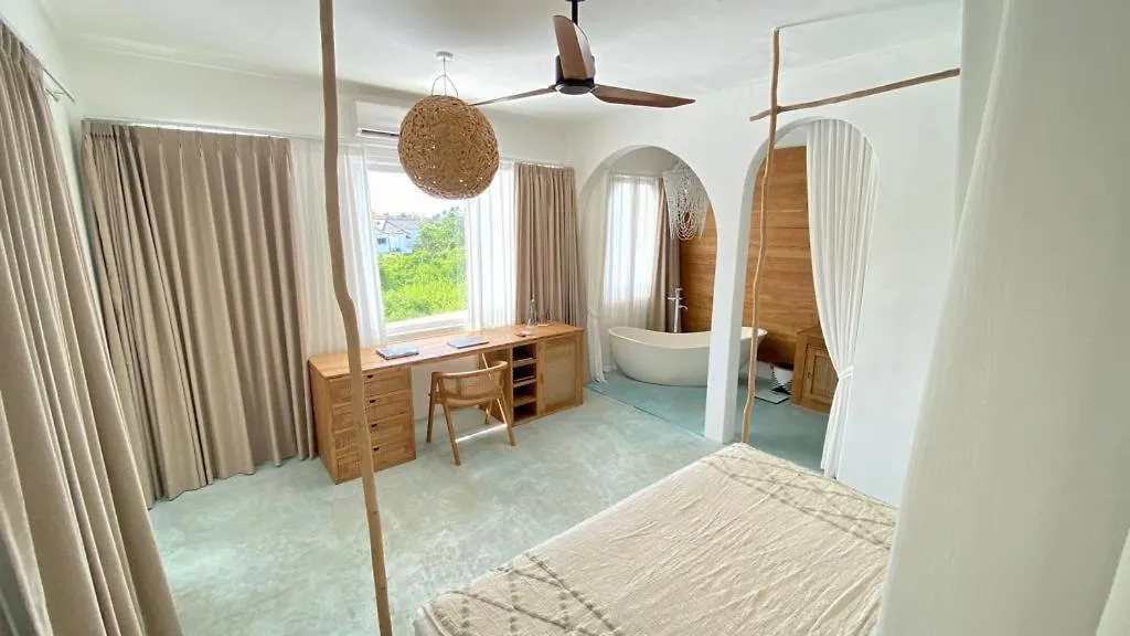 Guru Canggu 4*,  Indonesia